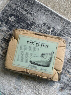 NWT Restoration Hardware Duck Down Foot Duvets Slippers Size 8-12
